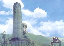 梅江三河坝烈士纪念碑